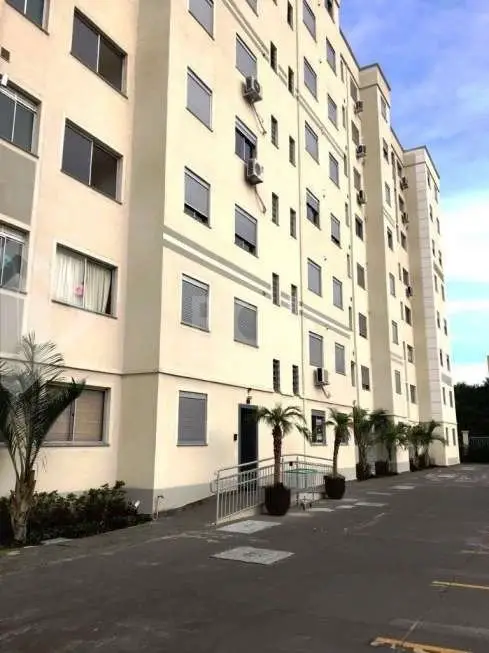Foto 1 de Apartamento com 2 Quartos à venda, 33m² em Sarandi, Porto Alegre