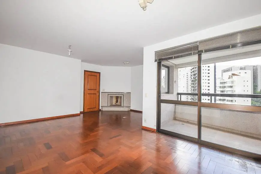 Foto 1 de Apartamento com 2 Quartos à venda, 140m² em Vila Suzana, São Paulo