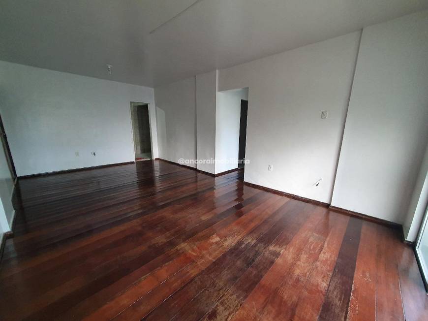 Foto 4 de Apartamento com 3 Quartos para alugar, 103m² em Boa Vista, Recife
