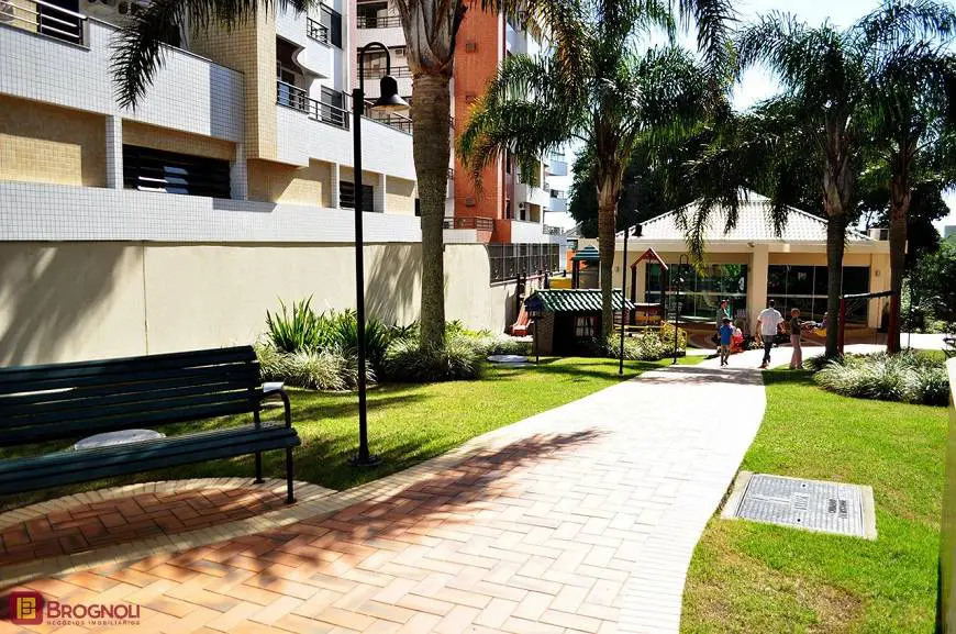 Foto 3 de Apartamento com 3 Quartos para alugar, 104m² em Bom Abrigo, Florianópolis