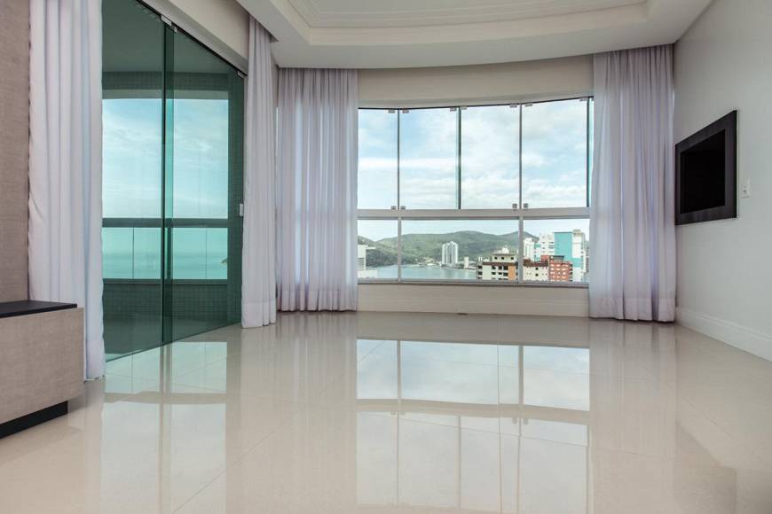 Foto 5 de Apartamento com 3 Quartos à venda, 132m² em Centro, Balneário Camboriú