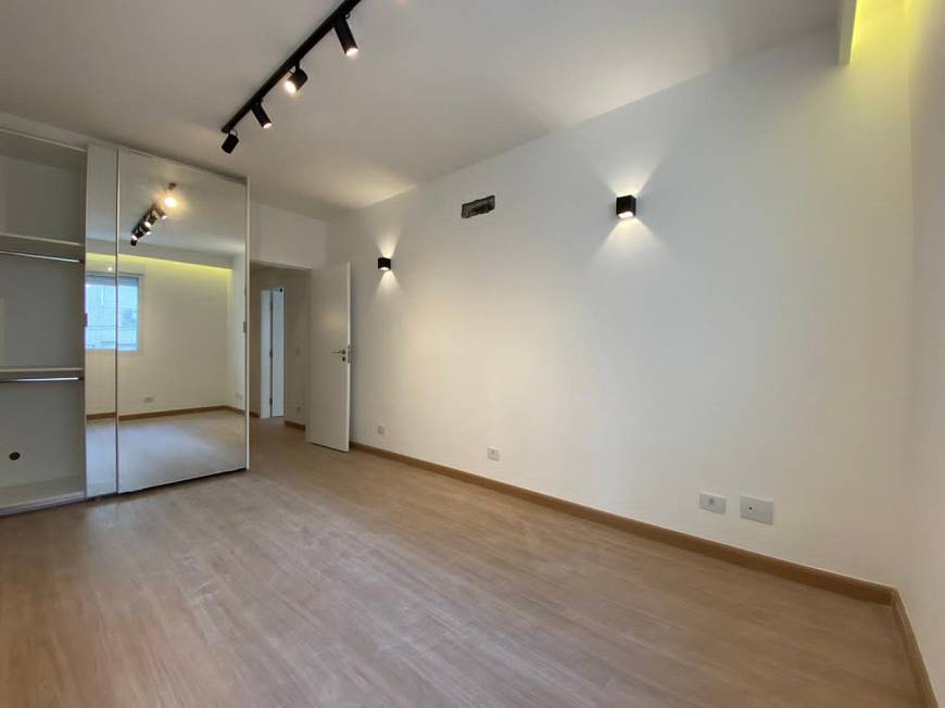 Foto 2 de Apartamento com 3 Quartos para alugar, 127m² em Gonzaga, Santos