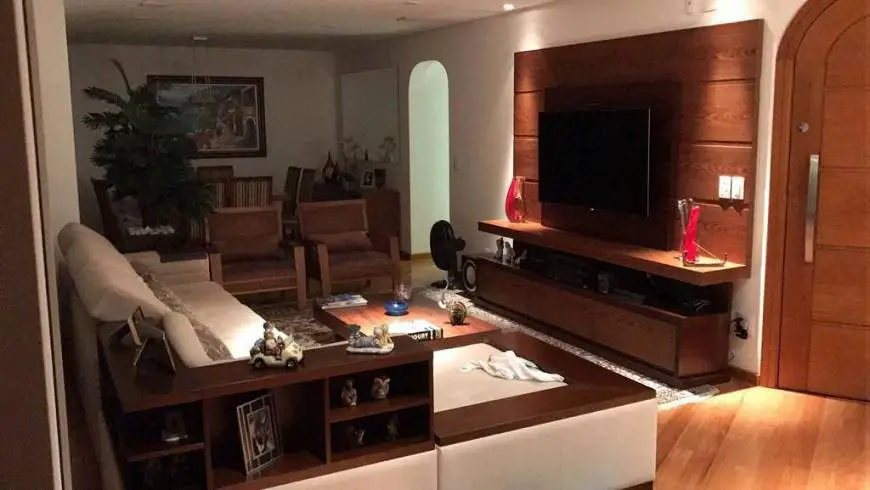 Foto 1 de Apartamento com 3 Quartos à venda, 185m² em Santo Amaro, São Paulo