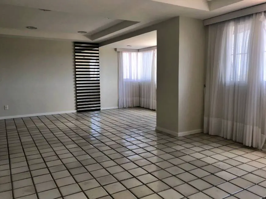Foto 1 de Apartamento com 3 Quartos à venda, 165m² em Tirol, Natal