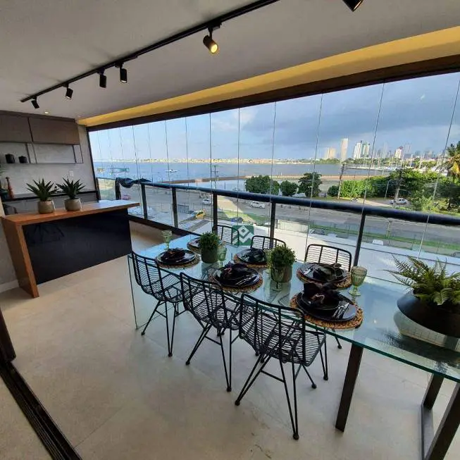 Foto 1 de Apartamento com 4 Quartos à venda, 227m² em São José, Recife