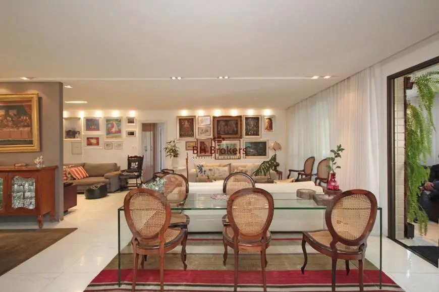 Foto 3 de Apartamento com 4 Quartos à venda, 207m² em Sion, Belo Horizonte