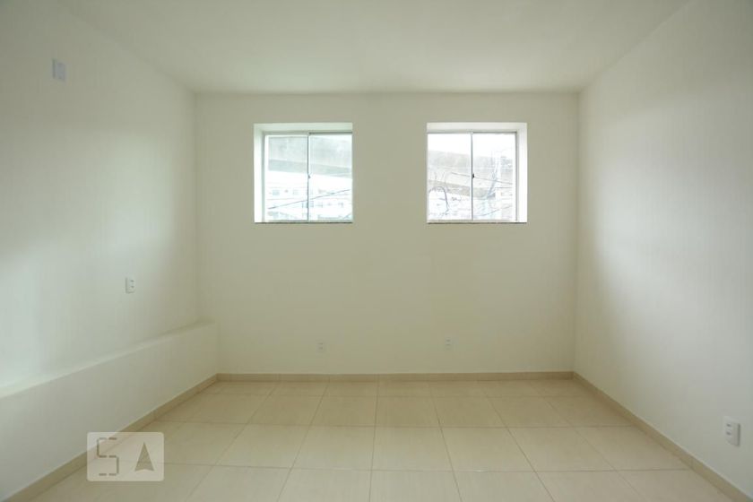 Foto 4 de Casa com 1 Quarto para alugar, 20m² em Ramos, Rio de Janeiro