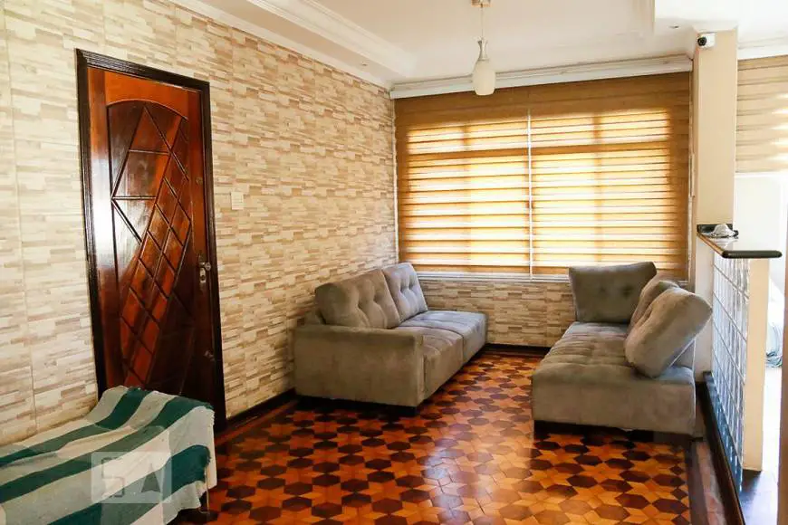 Foto 1 de Casa com 3 Quartos para alugar, 270m² em Campo Grande, São Paulo