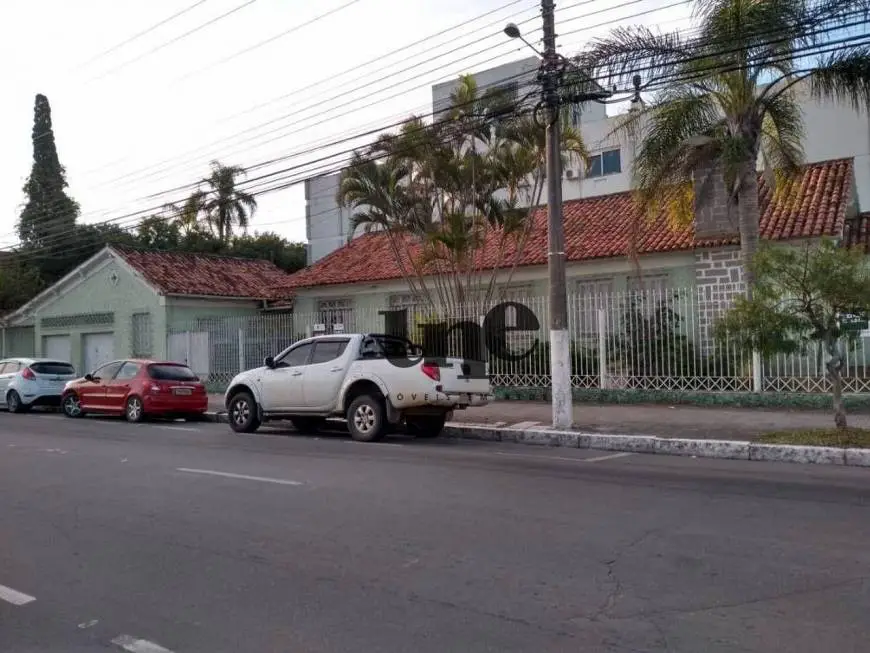 Foto 1 de Casa com 3 Quartos à venda, 302m² em Centro, Pelotas