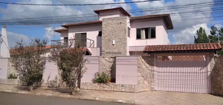 Foto 1 de Casa com 3 Quartos à venda, 360m² em Jardim Itapua, Itapira
