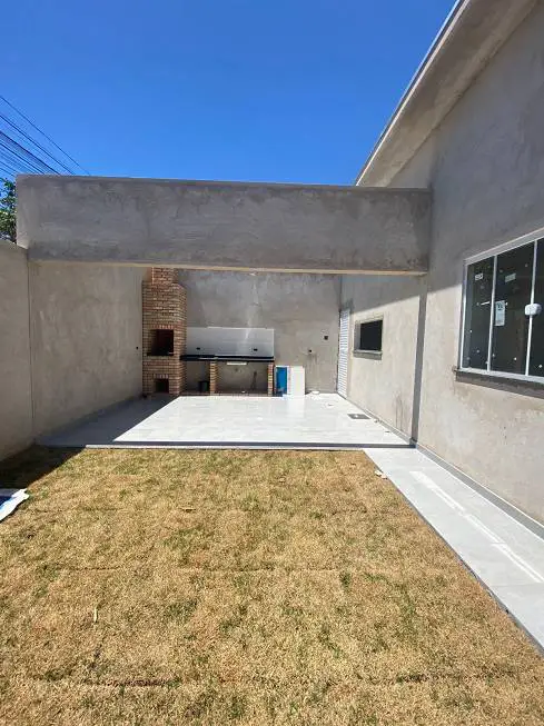 Foto 3 de Casa com 3 Quartos à venda, 130m² em Loteamento Chamonix, Londrina