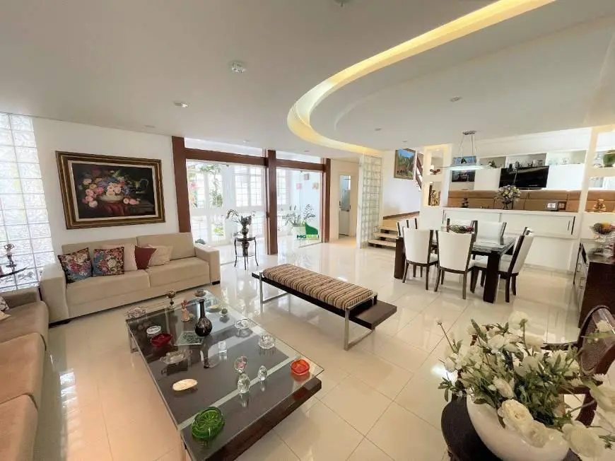 Foto 1 de Casa com 4 Quartos à venda, 354m² em Belvedere, Belo Horizonte