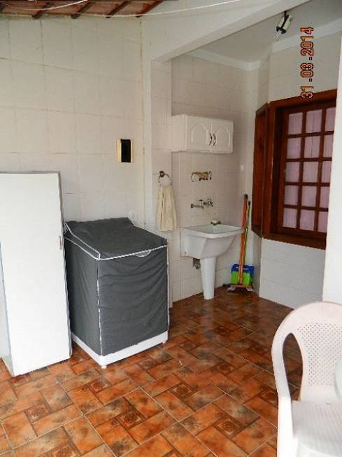 Foto 3 de Casa com 4 Quartos à venda, 300m² em Camboinhas, Niterói