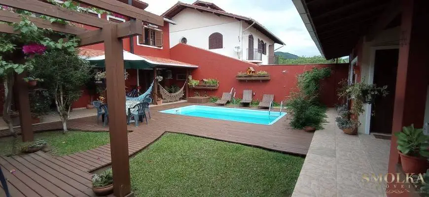 Foto 3 de Casa com 4 Quartos à venda, 285m² em Itacorubi, Florianópolis