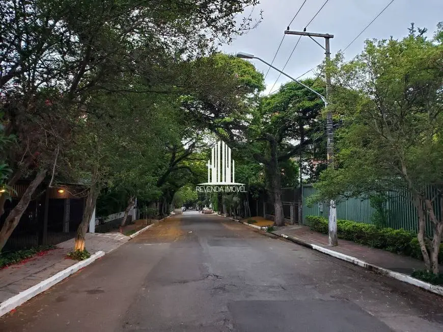 Foto 3 de Sobrado com 4 Quartos à venda, 300m² em Jardim Das Bandeiras, São Paulo