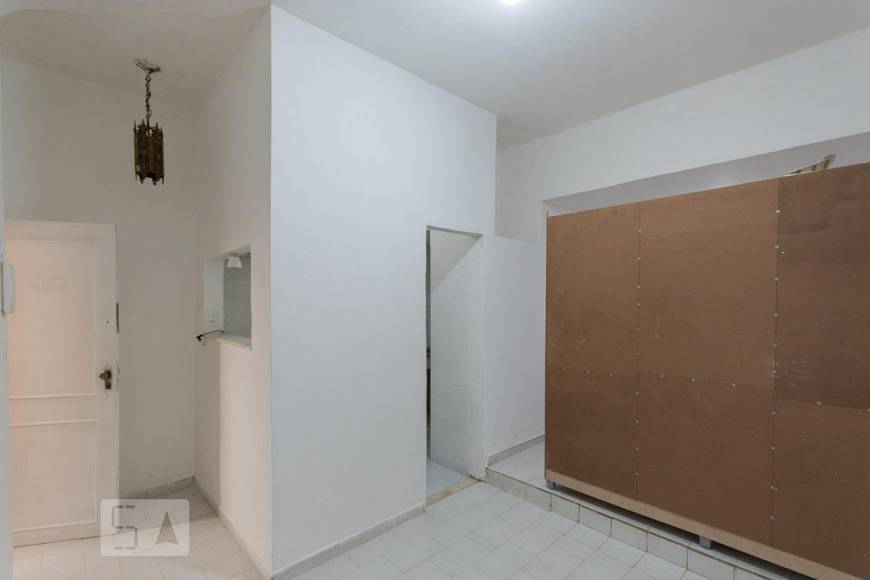 Foto 1 de Apartamento com 1 Quarto para alugar, 40m² em Leme, Rio de Janeiro