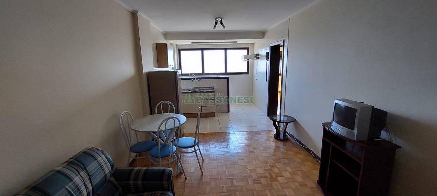 Foto 3 de Apartamento com 1 Quarto para alugar, 54m² em São Leopoldo, Caxias do Sul
