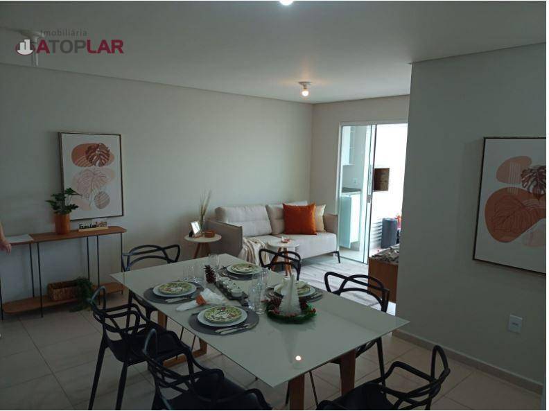 Foto 1 de Apartamento com 2 Quartos à venda, 66m² em Centro, Balneário Camboriú