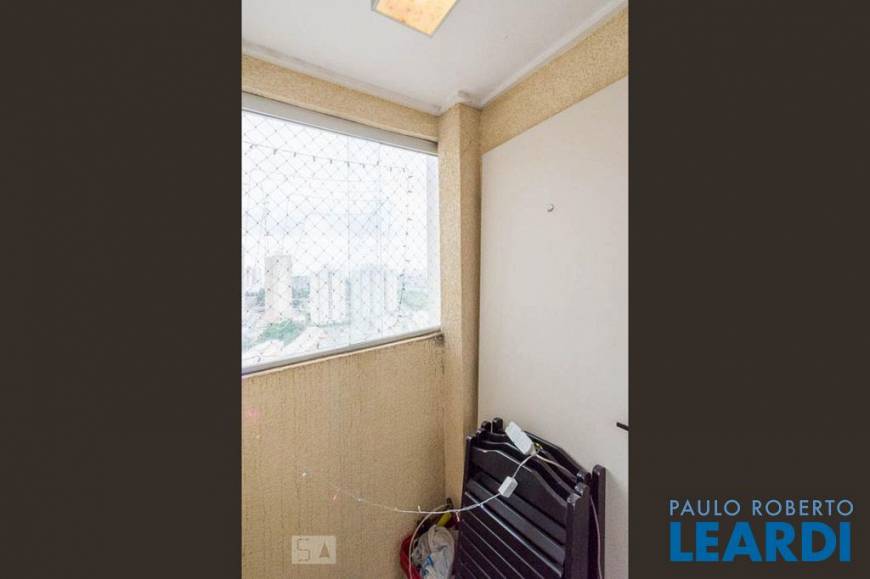 Foto 3 de Apartamento com 2 Quartos para venda ou aluguel, 43m² em São Pedro, Osasco