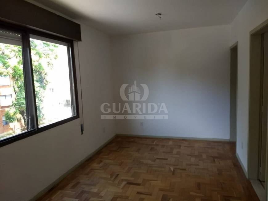 Foto 3 de Apartamento com 2 Quartos à venda, 62m² em Teresópolis, Porto Alegre