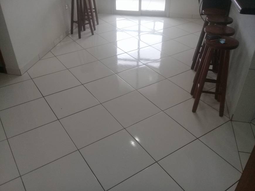 Foto 1 de Apartamento com 2 Quartos para alugar, 62m² em Vila Assunção, Praia Grande