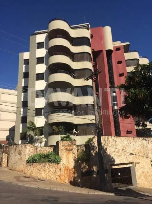Foto 1 de Apartamento com 3 Quartos para venda ou aluguel, 181m² em Centro, Valinhos