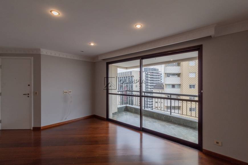 Foto 2 de Apartamento com 4 Quartos para alugar, 132m² em Paraíso, São Paulo