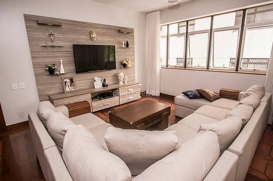 Foto 2 de Apartamento com 4 Quartos à venda, 250m² em Santo Agostinho, Belo Horizonte