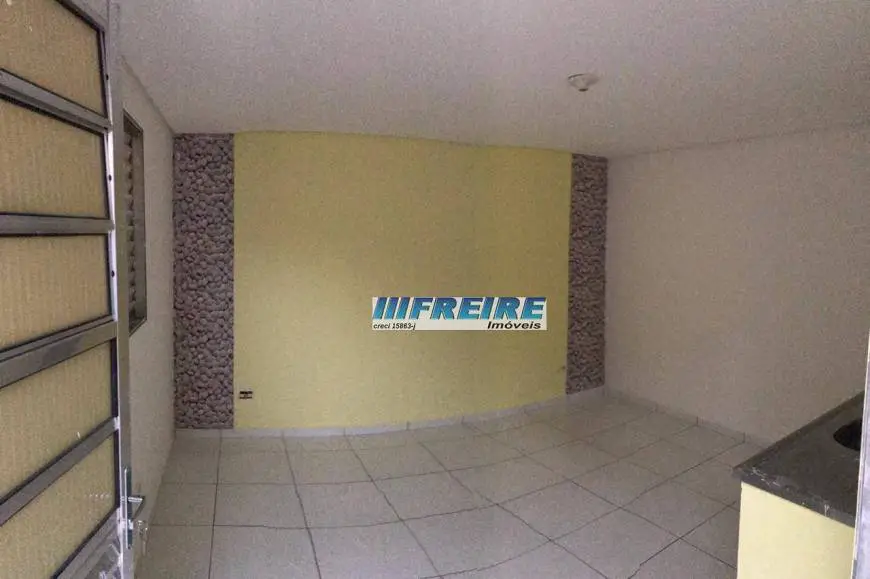 Foto 1 de Casa com 1 Quarto para alugar, 30m² em Vila Palmares, Santo André