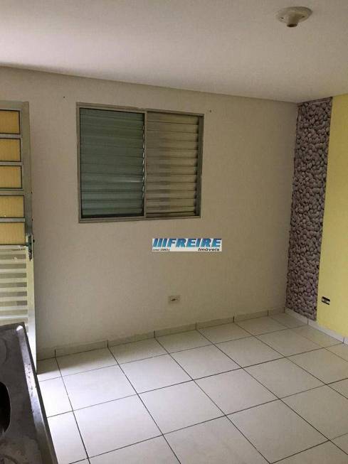 Foto 4 de Casa com 1 Quarto para alugar, 30m² em Vila Palmares, Santo André