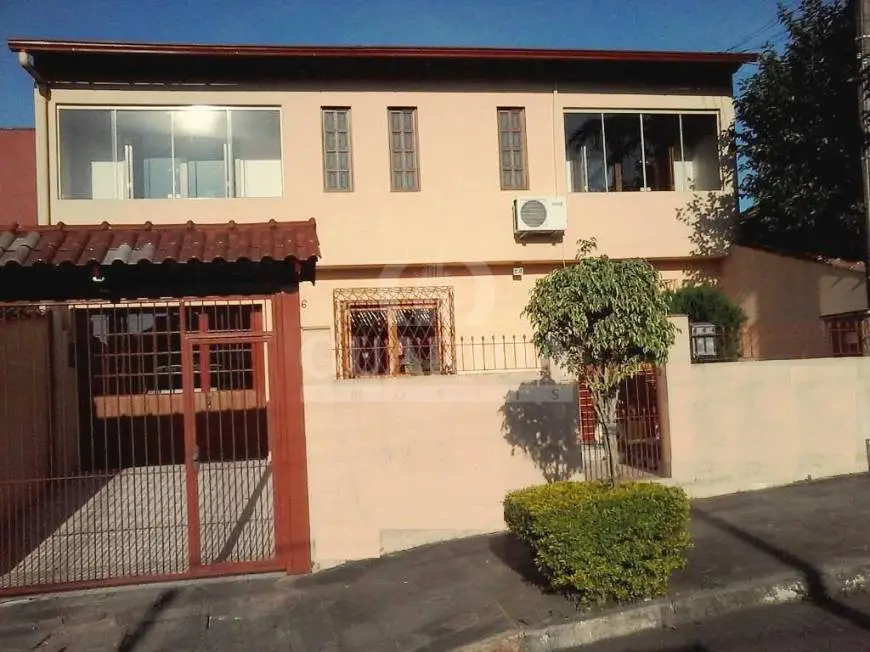 Foto 1 de Casa com 2 Quartos à venda, 270m² em Cavalhada, Porto Alegre