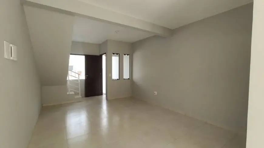 Foto 4 de Casa com 2 Quartos para alugar, 70m² em Itinga, Araquari