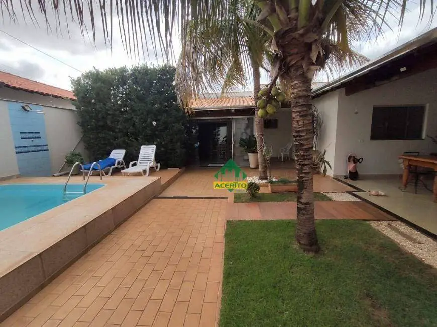 Foto 1 de Casa com 2 Quartos para alugar, 100m² em Jardim Nova Yorque, Araçatuba