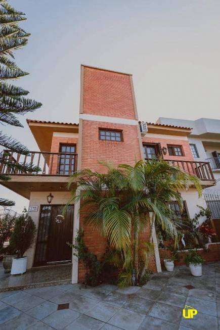 Foto 1 de Casa com 3 Quartos à venda, 300m² em Areal, Pelotas