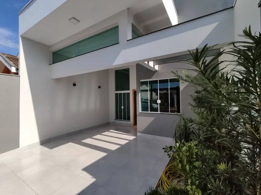 Foto 2 de Casa com 3 Quartos à venda, 105m² em Jardim Monte Rei, Maringá
