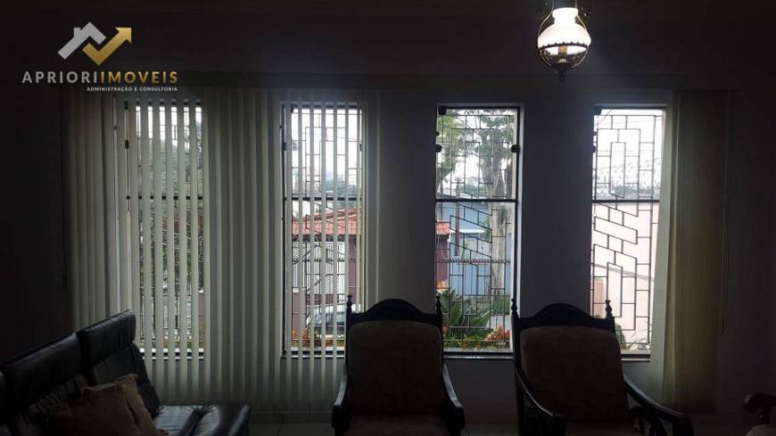 Foto 5 de Casa com 3 Quartos à venda, 245m² em Vila Pires, Santo André