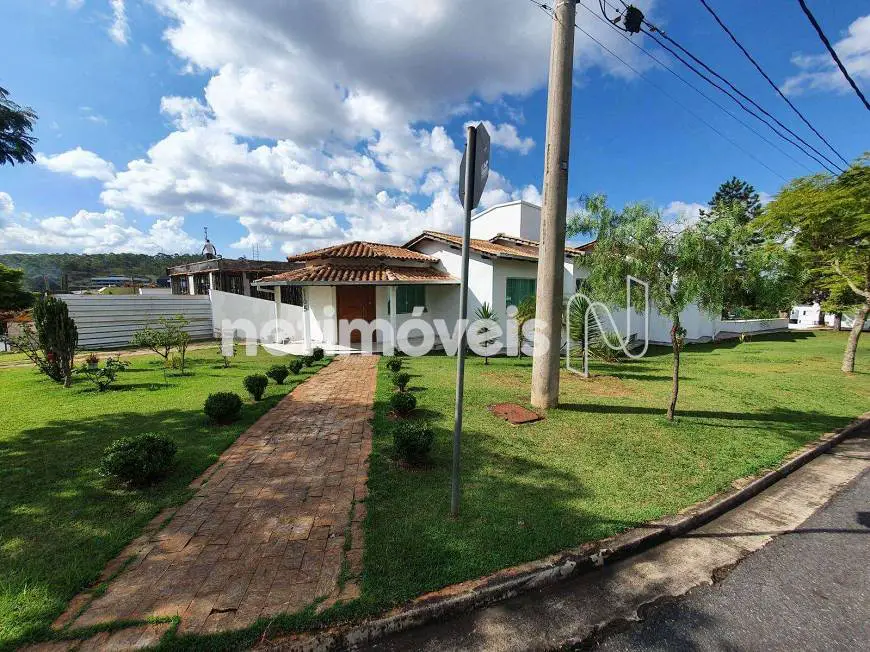 Foto 2 de Casa com 4 Quartos para alugar, 280m² em Alphaville Lagoa Dos Ingleses, Nova Lima