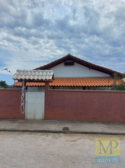 Foto 2 de Casa com 4 Quartos à venda, 135m² em Nossa Senhora de Fátima, Penha