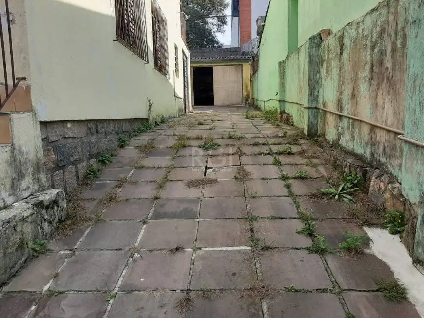 Foto 2 de Casa com 4 Quartos à venda, 247m² em Partenon, Porto Alegre
