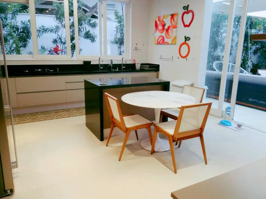 Foto 1 de Casa com 5 Quartos à venda, 650m² em Barra da Tijuca, Rio de Janeiro