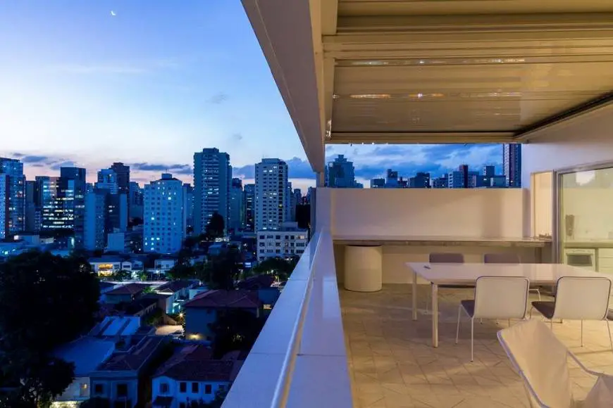 Foto 3 de Cobertura com 2 Quartos à venda, 200m² em Pinheiros, São Paulo