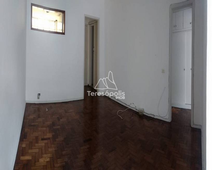 Foto 1 de Apartamento com 1 Quarto para alugar, 60m² em Varzea, Teresópolis
