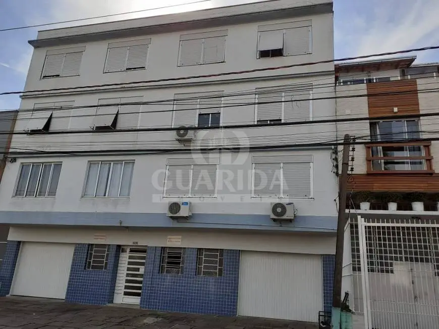 Foto 1 de Apartamento com 2 Quartos à venda, 58m² em Navegantes, Porto Alegre