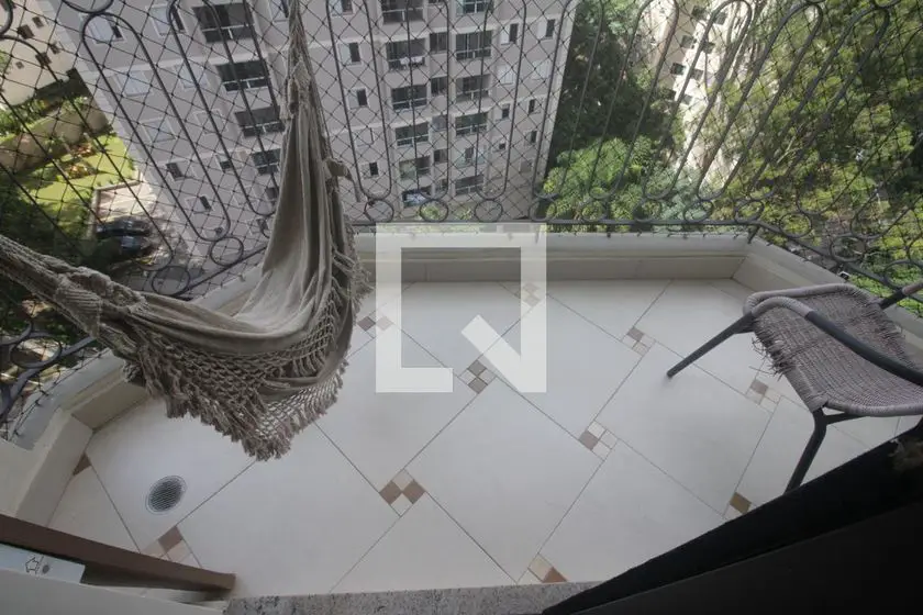 Foto 5 de Apartamento com 3 Quartos à venda, 85m² em Panamby, São Paulo