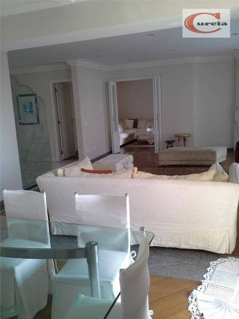 Foto 1 de Apartamento com 3 Quartos à venda, 209m² em Vila Nova Conceição, São Paulo
