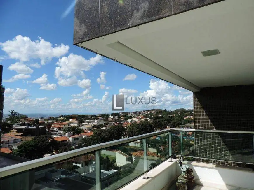 Foto 1 de Apartamento com 4 Quartos à venda, 133m² em Belvedere, Belo Horizonte