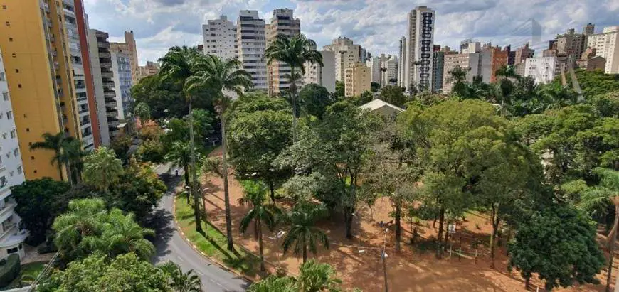Foto 1 de Apartamento com 4 Quartos à venda, 206m² em Cambuí, Campinas