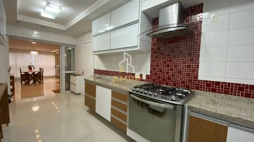 Foto 2 de Apartamento com 4 Quartos para alugar, 225m² em Tatuapé, São Paulo