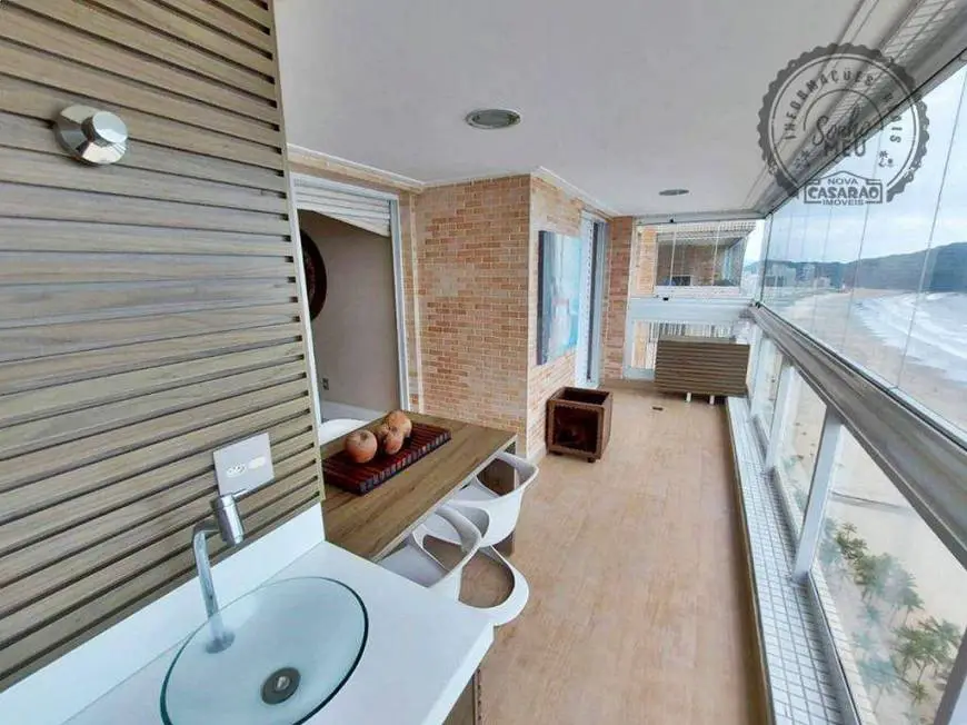 Foto 3 de Apartamento com 4 Quartos à venda, 144m² em Vila Guilhermina, Praia Grande