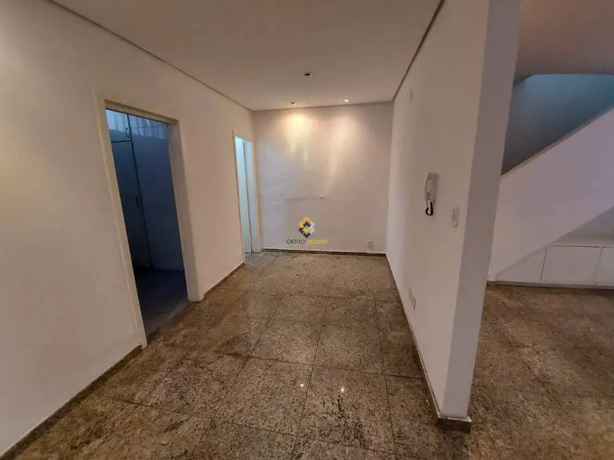 Foto 3 de Casa com 2 Quartos à venda, 114m² em Santa Rosa, Belo Horizonte